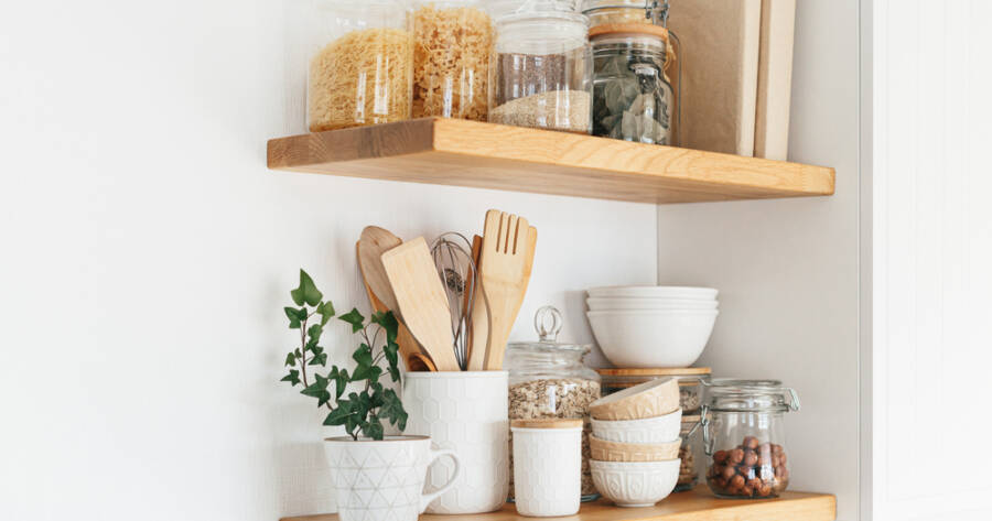 What Designers Are Using Instead of Upper Kitchen Cabinets